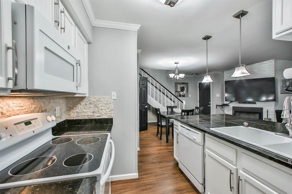 Townhouse for Sale Houston 3100 St. 908, Hou