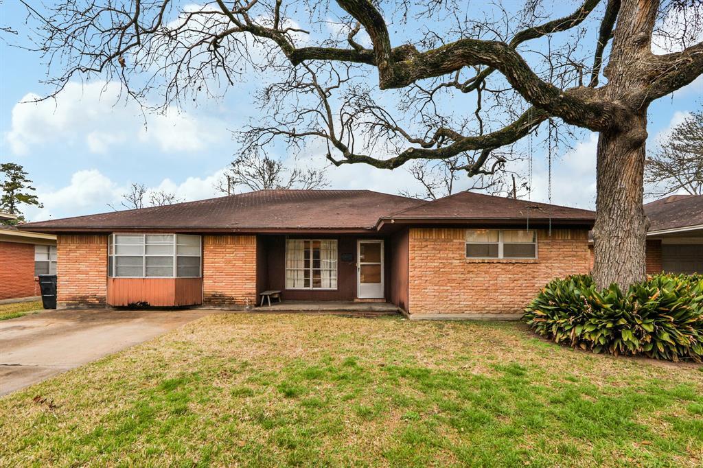 Homes for Sale in Houston 5026 Hialeah Dr., Houston, T