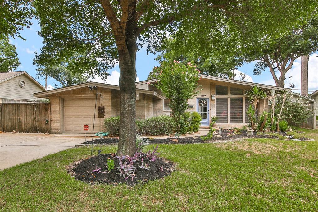 Homes for Sale in Houston 4110 Marlborough Dr., Housto