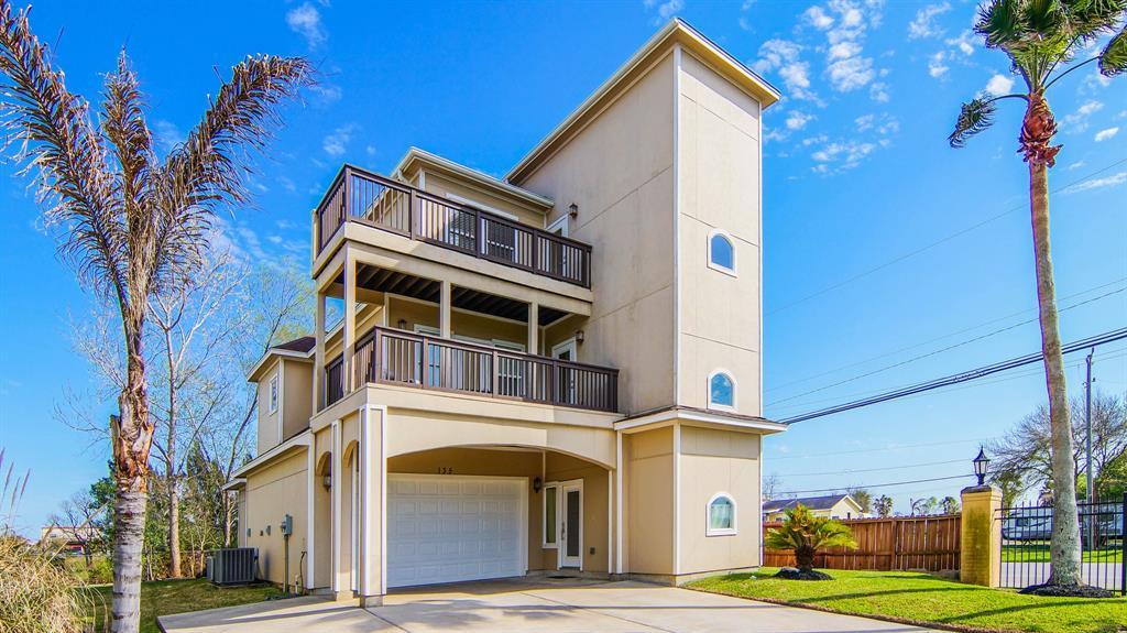 Homes for Sale 135 Starboard Dr., San Leon, TX 77539