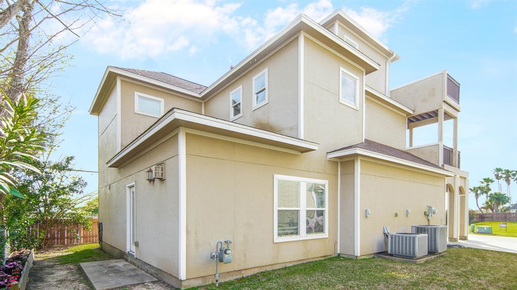 Homes for Sale 135 Starboard Dr., San Leon, TX 77539