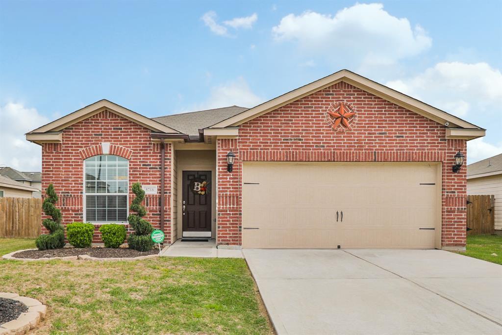 Homes for Sale in Kingwood 5718 That Way, Kingwood, TX