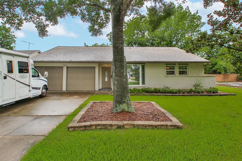 Homes for Sale in Houston 5906 Willowbend Blvd., Houst