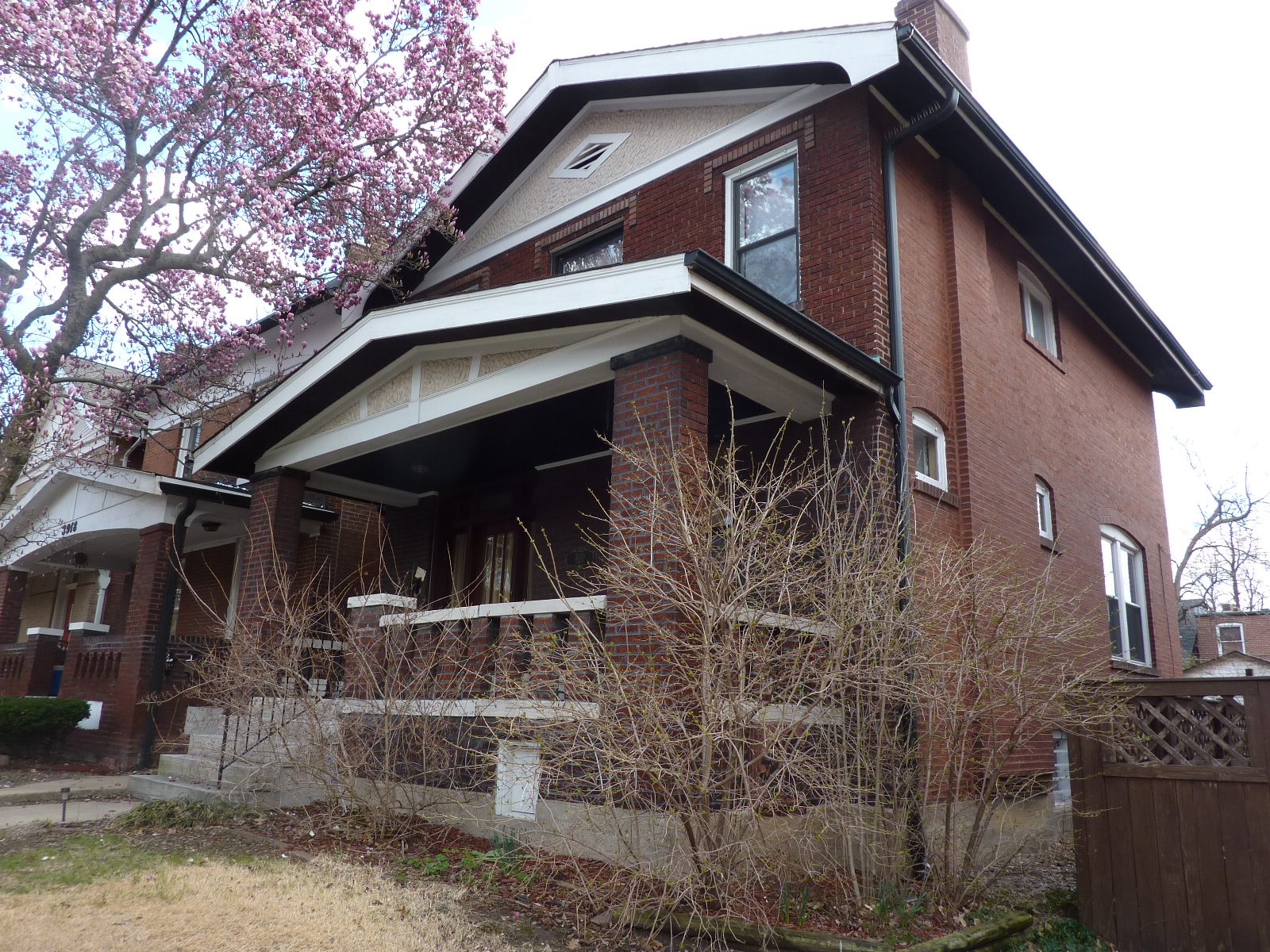 Yay! An Accepted Buyer Contract in St. Louis City!