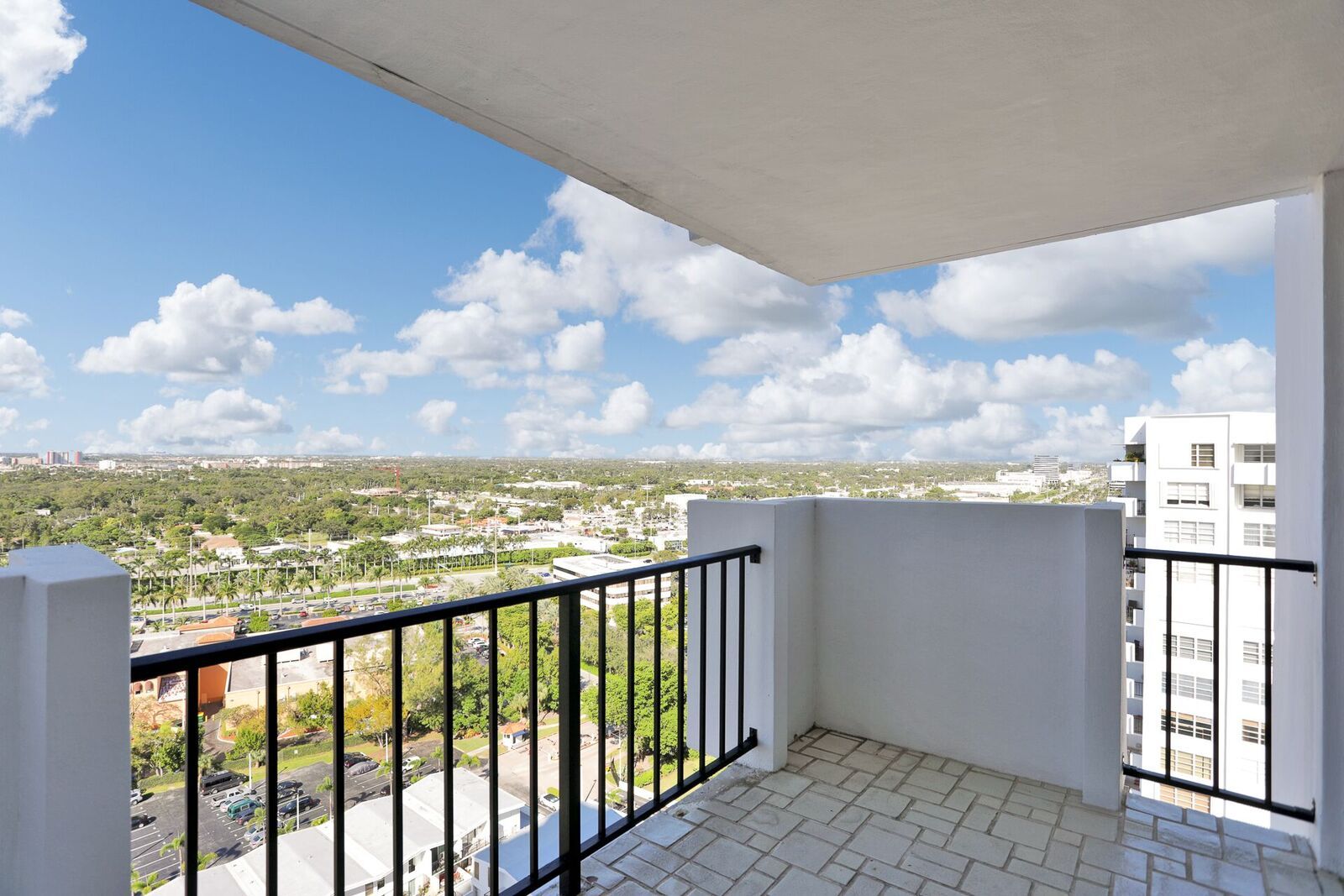 Estate sale at the Commodore Plaza Aventura Fl