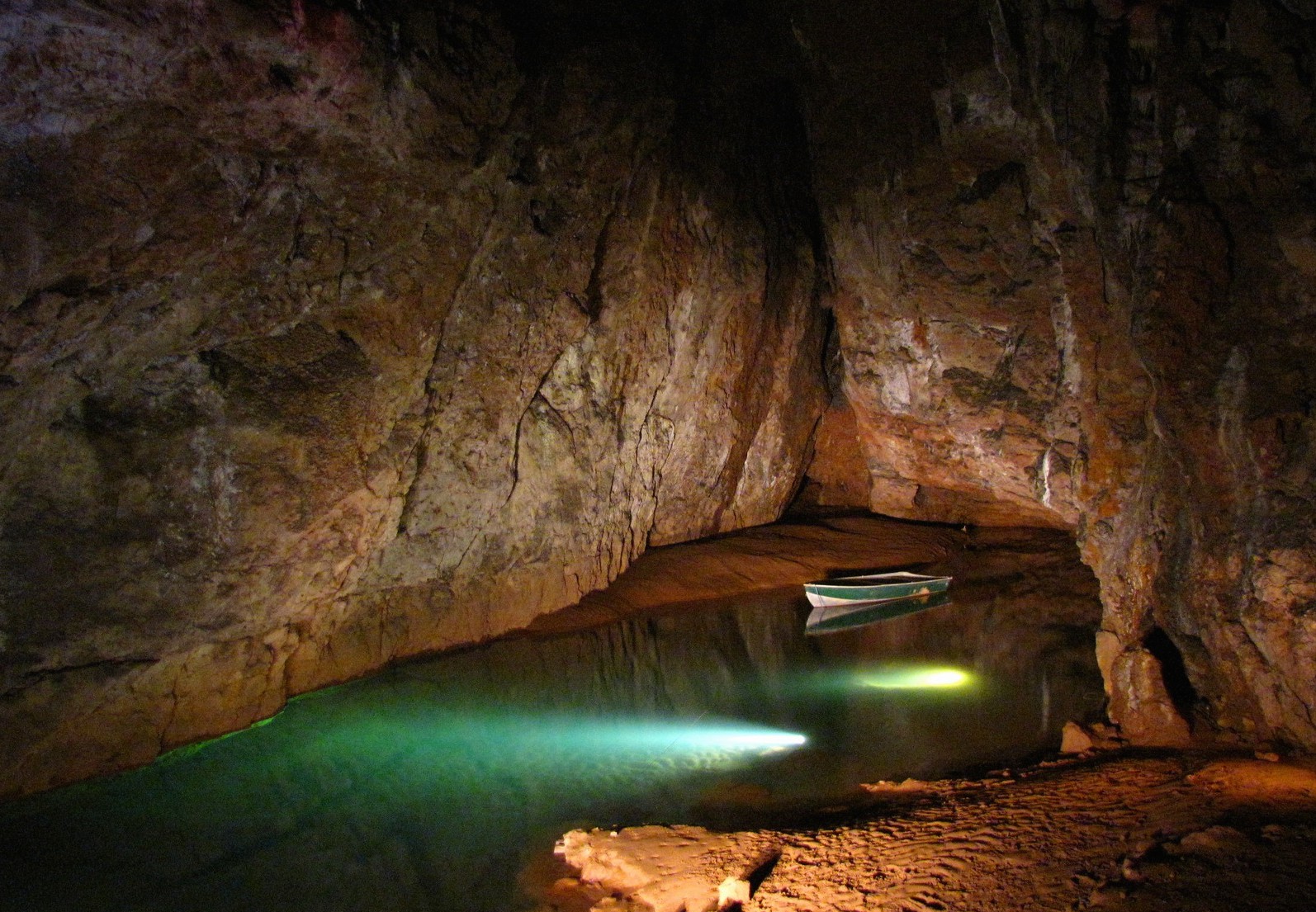 The UK's Best Caves and Caverns ActivityFan Blog