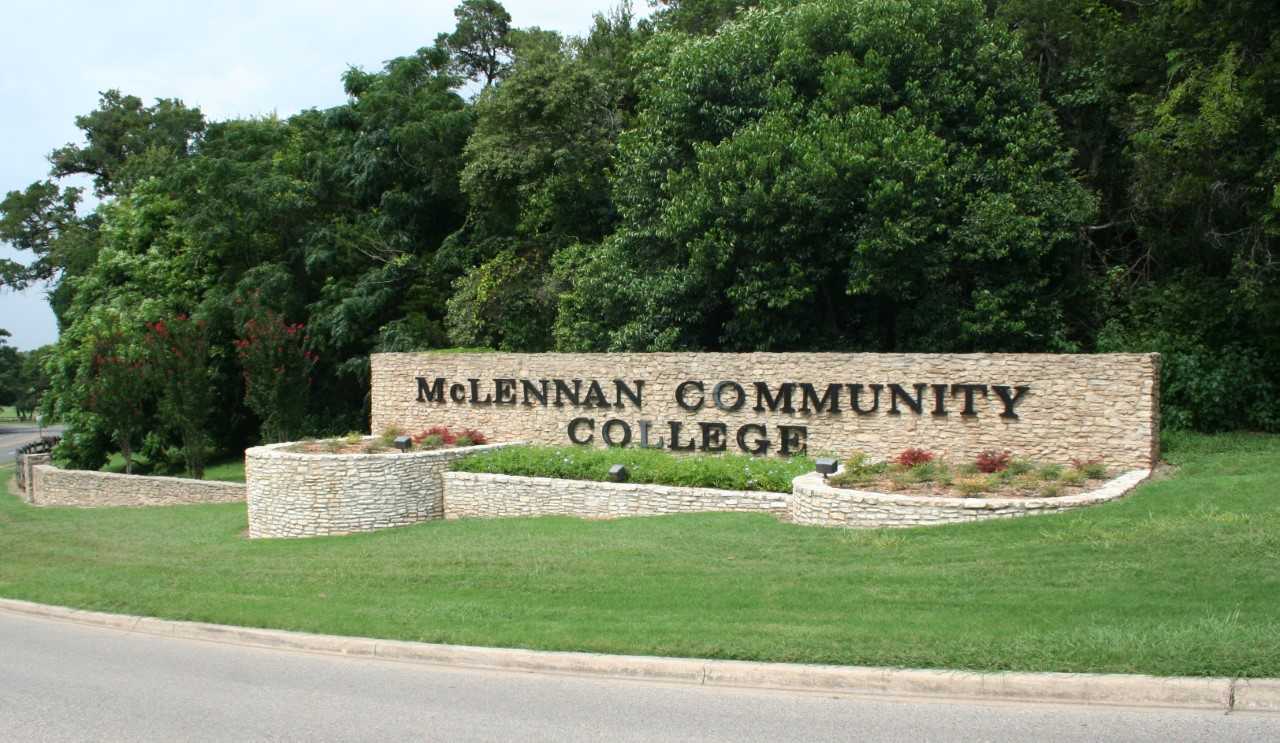 Hours About Research Guides at McLennan Community College