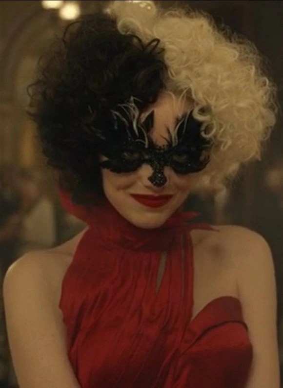 Emma Stone Plays Significant Role in Cruella Actress Diary