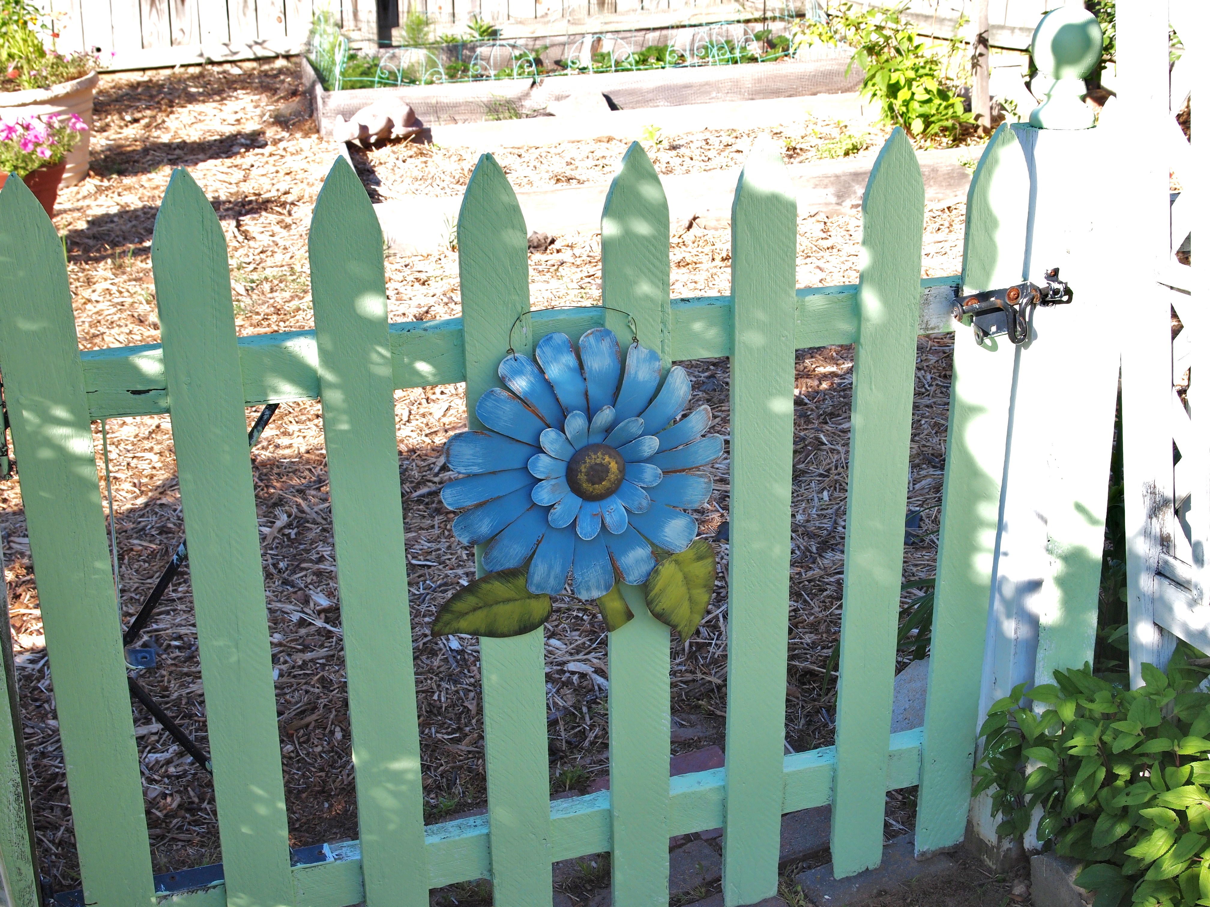 My Cute Garden Gate A Cultivated Nest