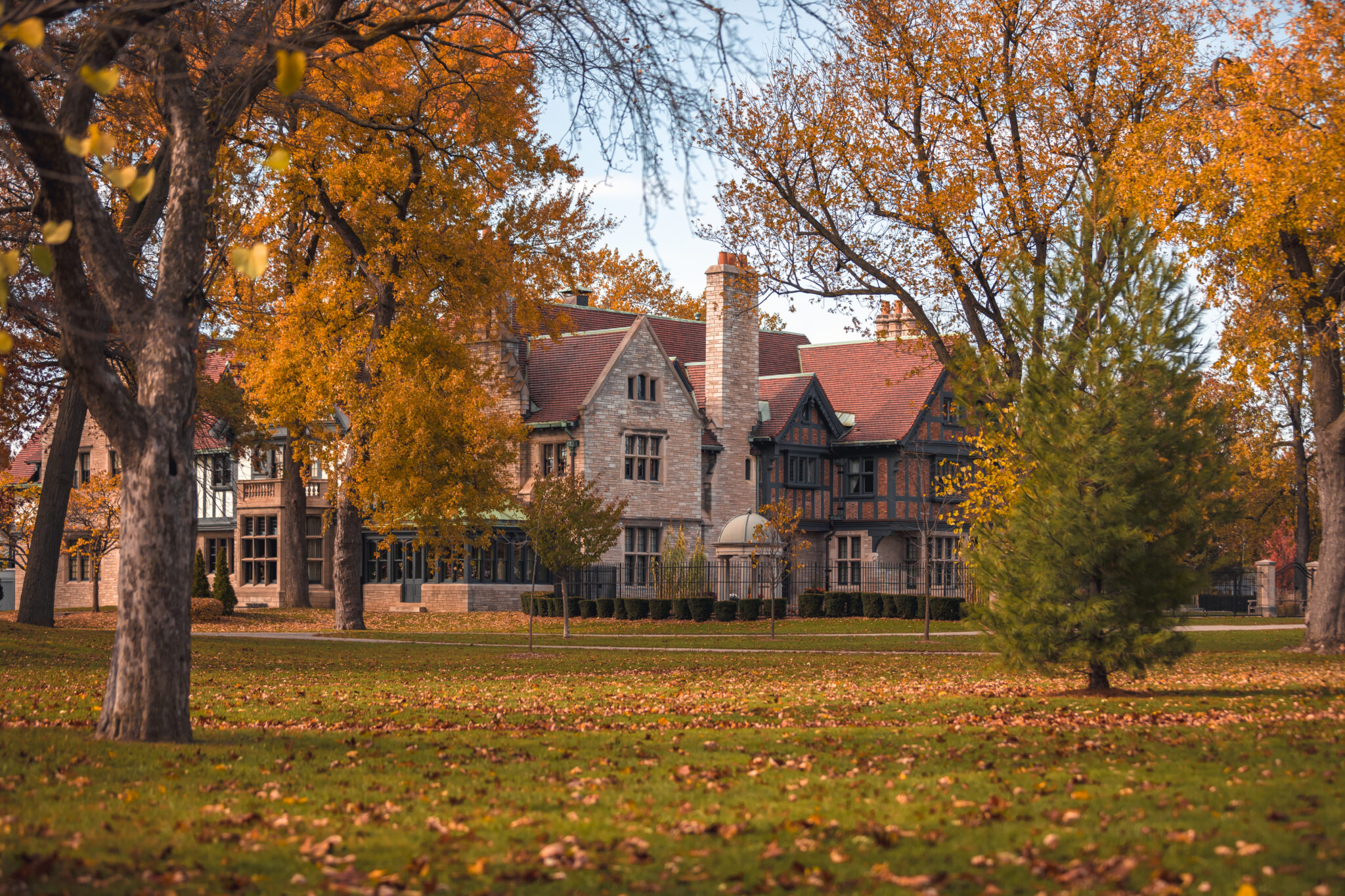 JOB CALL Heritage Custodian & Maintenance Attendant (LiveIn