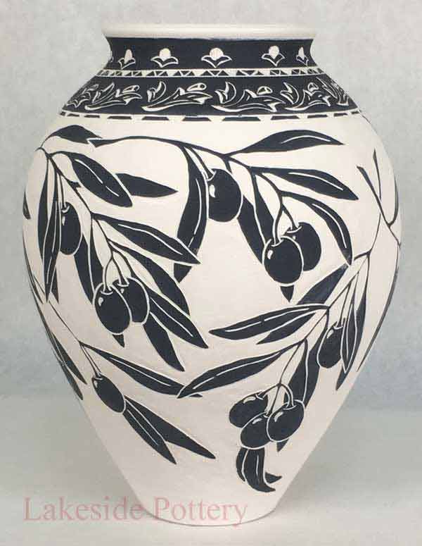 Your Guide to the Sgraffito Pottery Decorating Technique