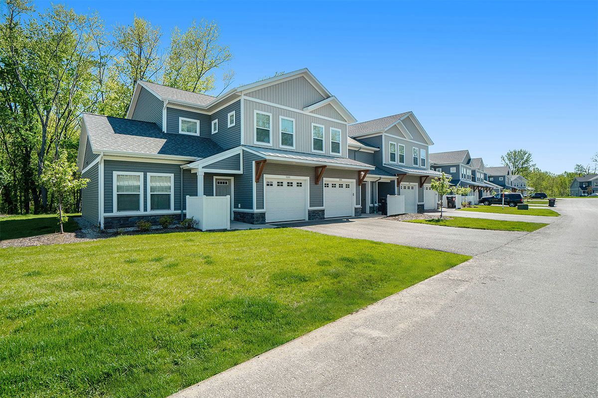 Adams Ridge Townhomes Townhouses for Rent in Holland, MI