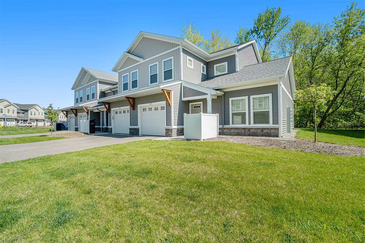 Adams Ridge Townhomes Townhouses for Rent in Holland, MI