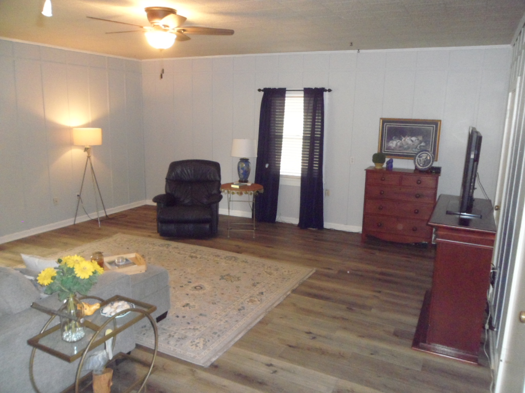 206 Cedar Lane Dr. Kosciusko, MS 39090 Adams Realty Kosciusko