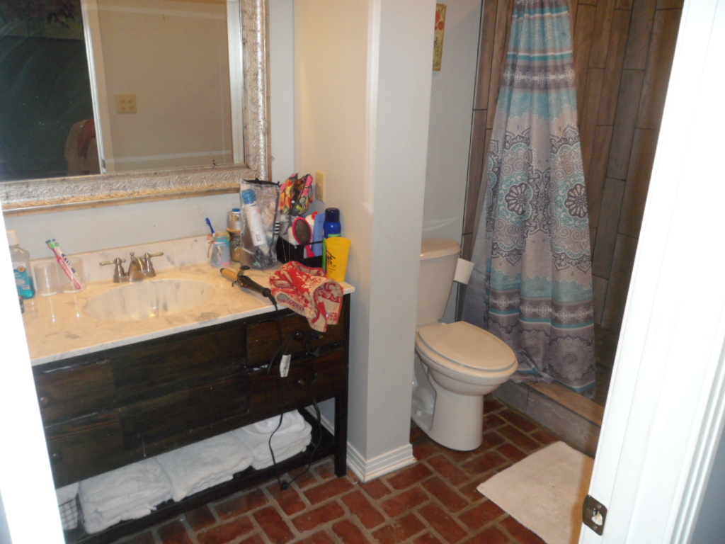 118 Highland Dr. Kosciusko, MS 39090 Adams Realty Kosciusko