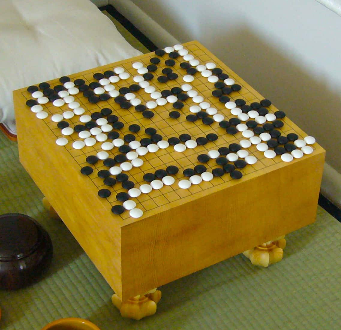 A Complete Guide To Traditional Japanese Board Games. A Day Of Zen