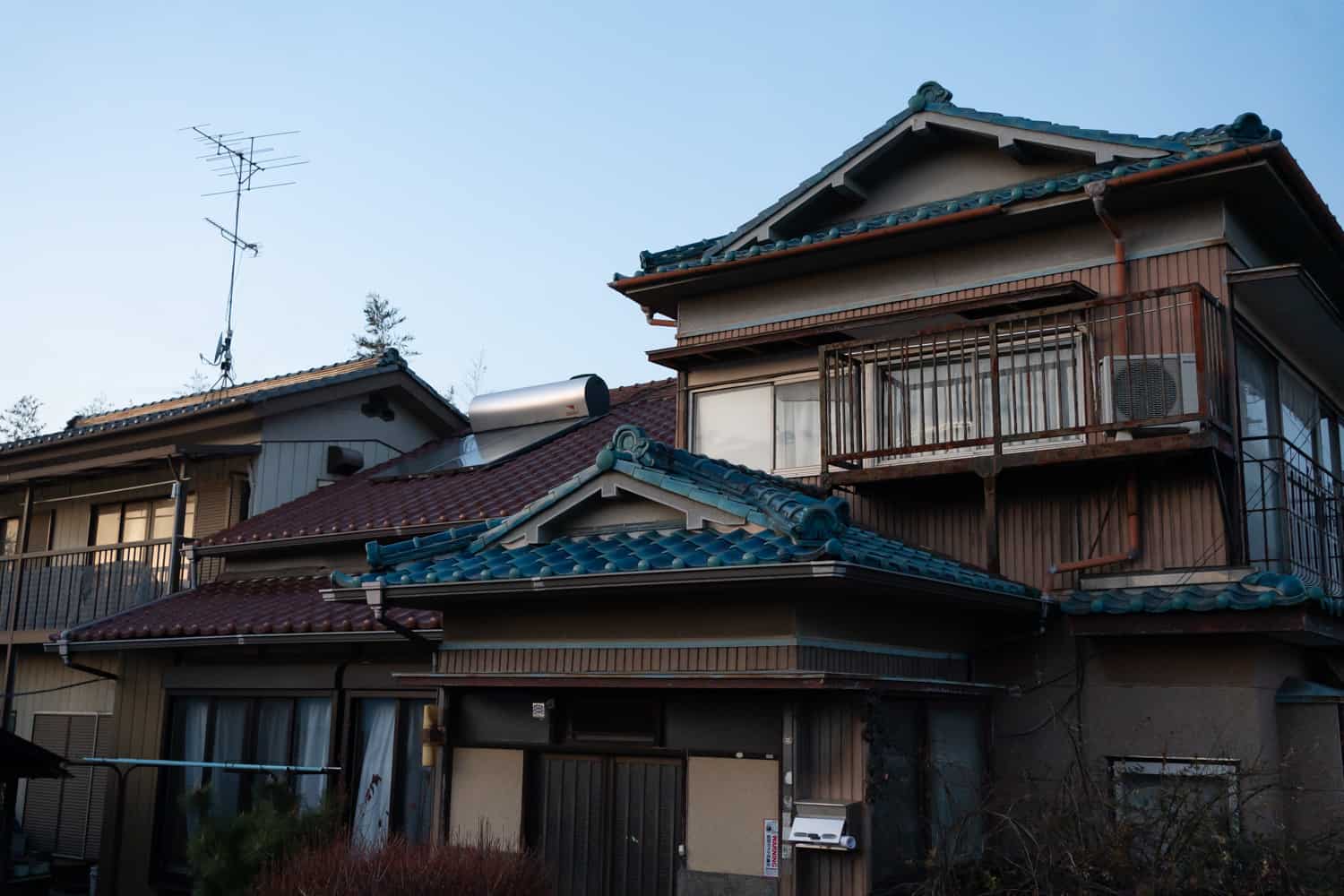 Why are Japanese roofs curved? A Day Of Zen