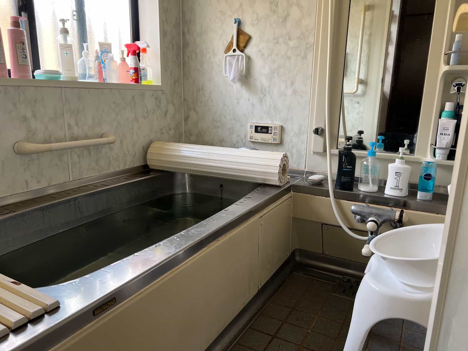 Why Do Japanese People Bathe in the Evening? A Day Of Zen