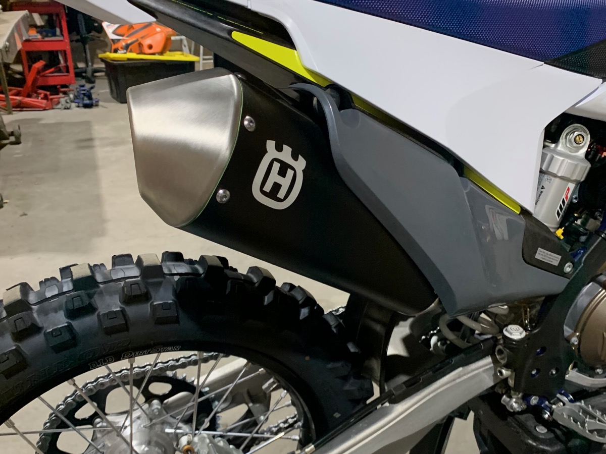 How To Change a Muffler Australasian Dirt Bike Magazine