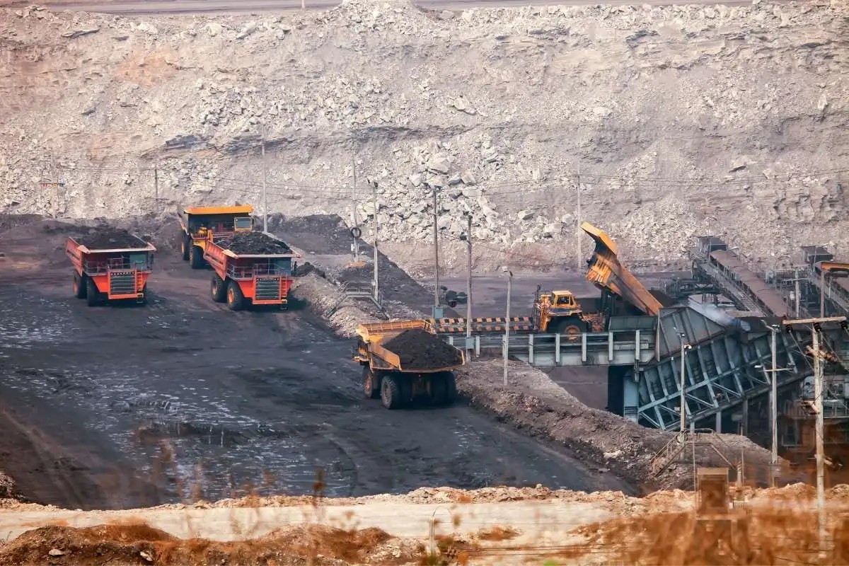 The Change of Contract of Work and Coal Mining Concession Work