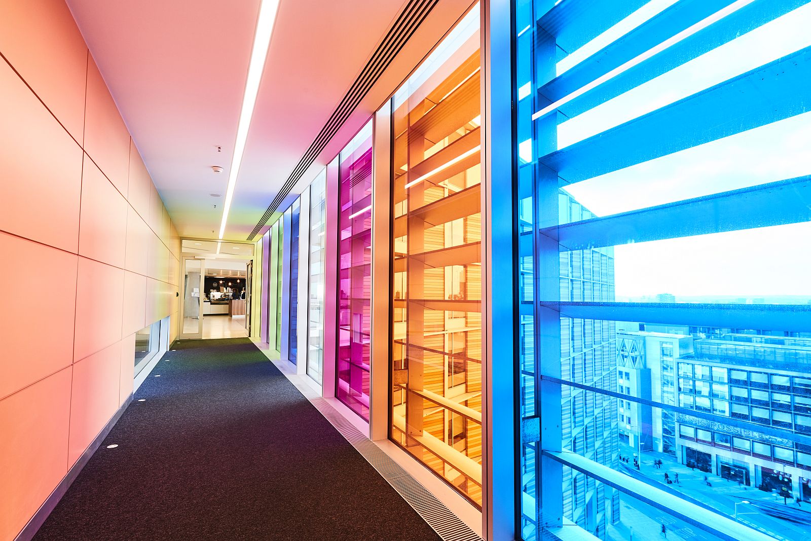 AD Communications Signbox wins FESPA Gold Award for graphics artwork