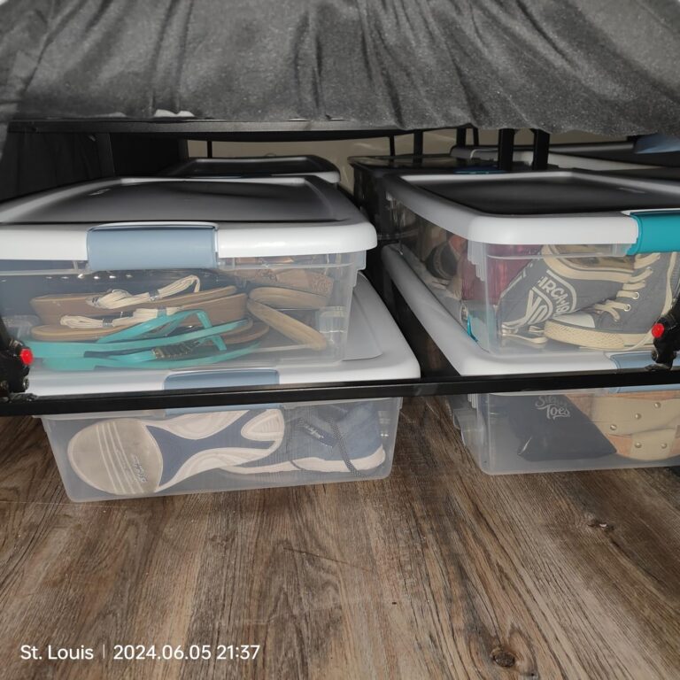 24 Brilliant No Closet Solutions for Small Bedrooms Addicted To