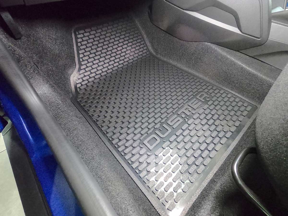 Renault Duster Full Set Rubber Mats Car Mats ADDO Auto