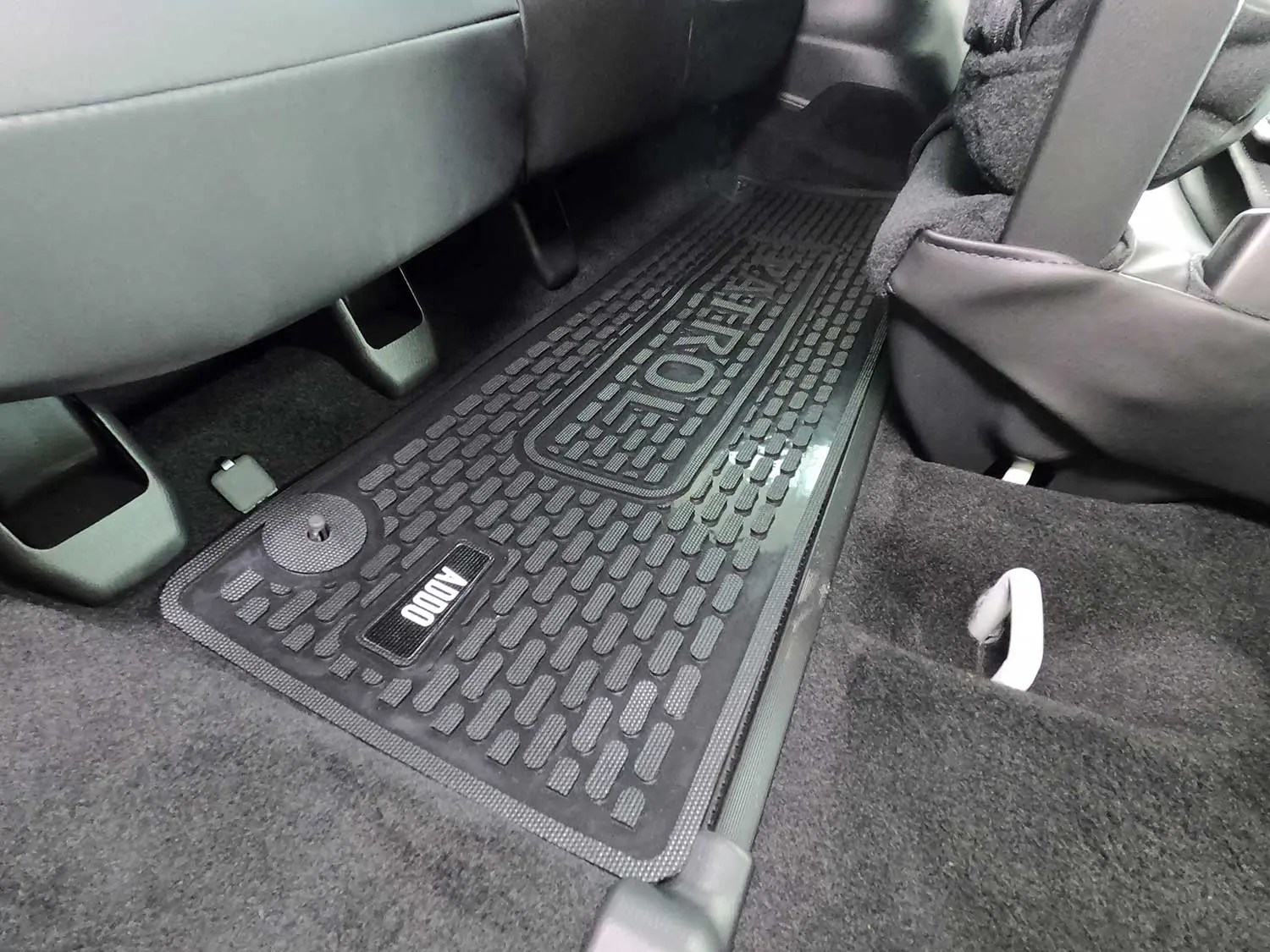 Nissan Patrol Full Set Rubber Mats Car Mats ADDO Auto