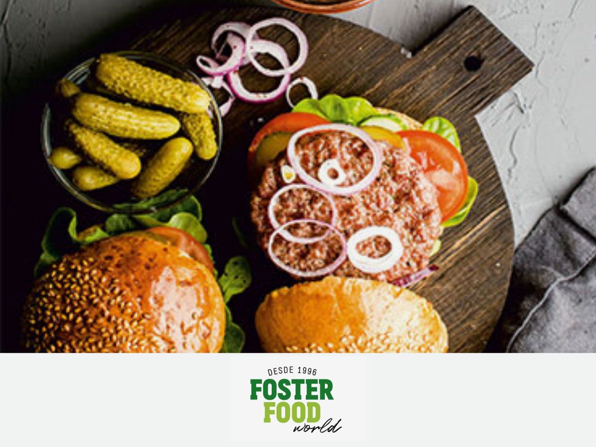 Foster Food colabora donando alimentos a varias asociaciones que los