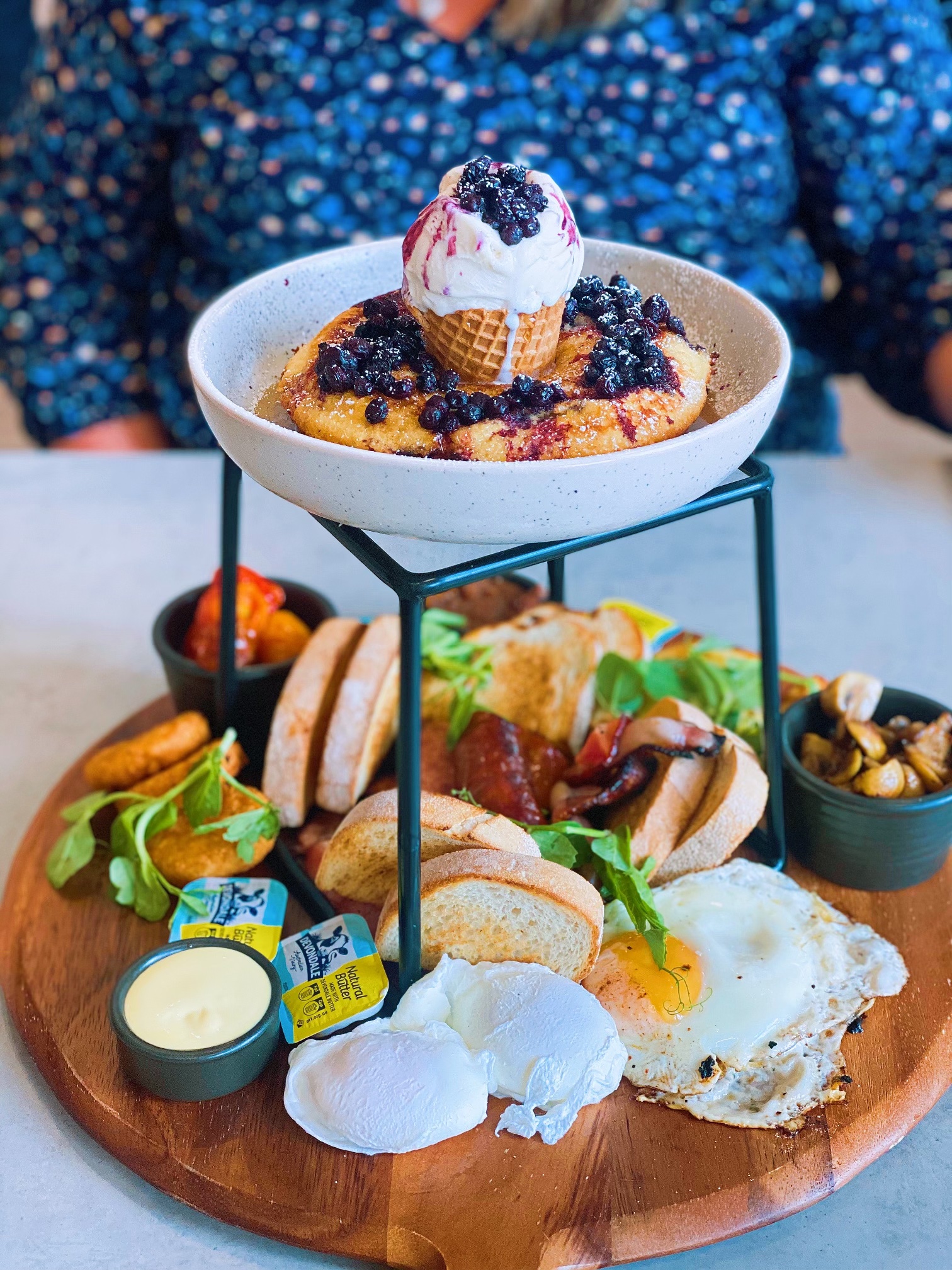 Eat away your sins at Saints Adelady