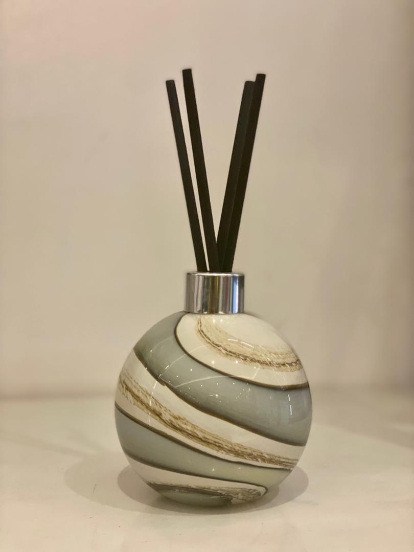 Hand Made Round Shaped Reed Diffuser Bottle/Flower Vase
