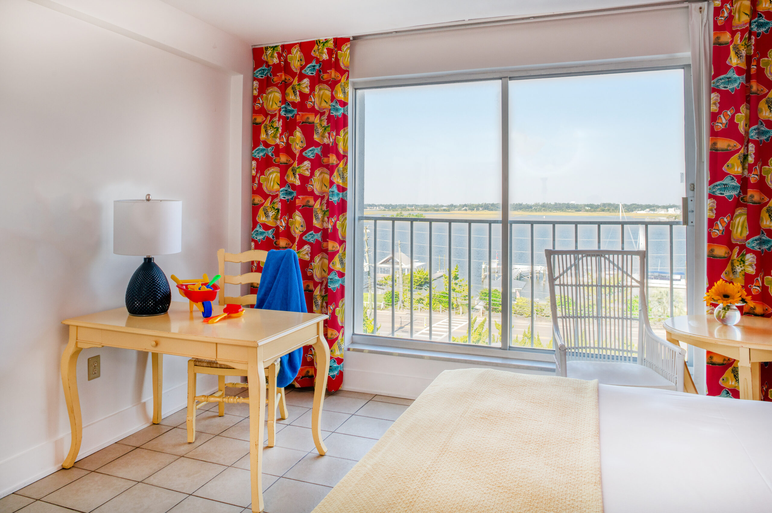 Harborfront Queen Room Wrightsville Beach Blockade Runner