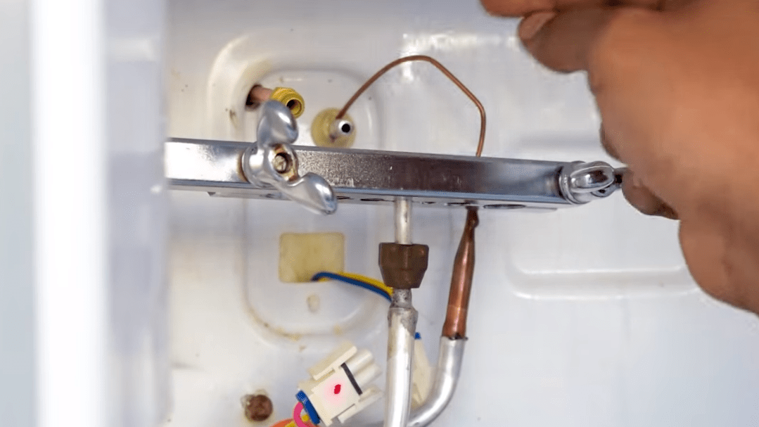 Electrotec CÓMO REPARAR LA FUGA DE GAS DE UN REFRIGERADOR