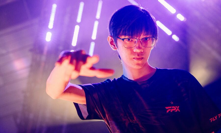 Karmine Corp vs FPX: Karmine Corp win first series of Masters Madrid cover image