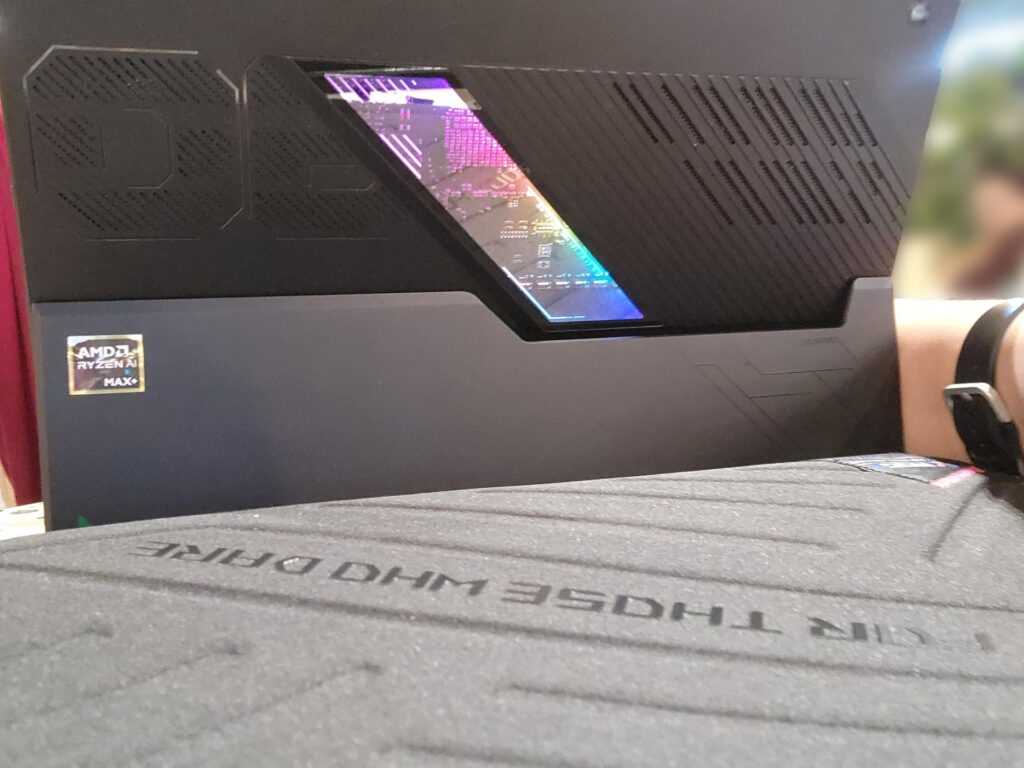 The back panel of the ROG Flow Z13 has RGB, too! (Photo via esports.gg)