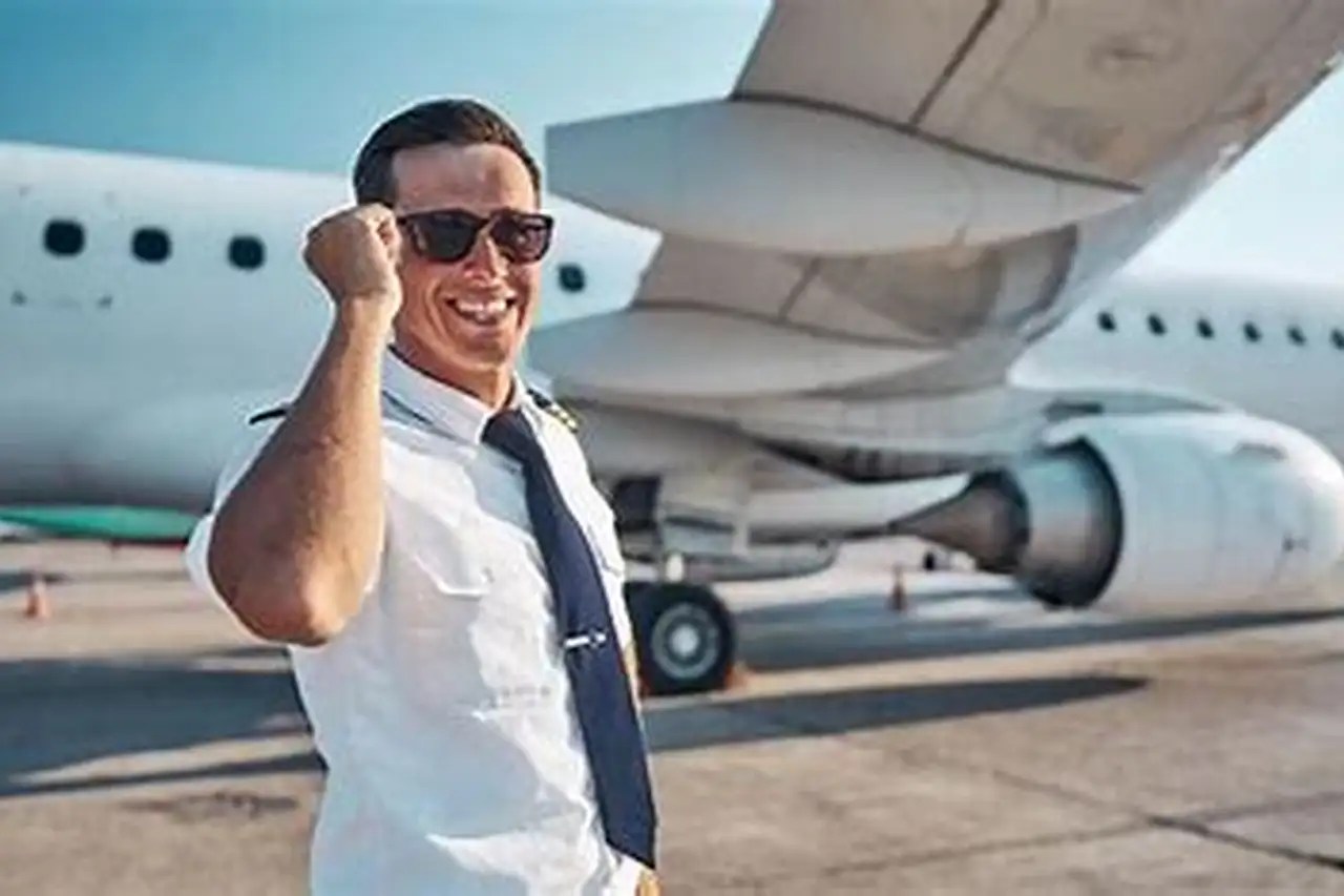 Understanding Airline Pilot Pay Navigat... First Landings Aviation(04)