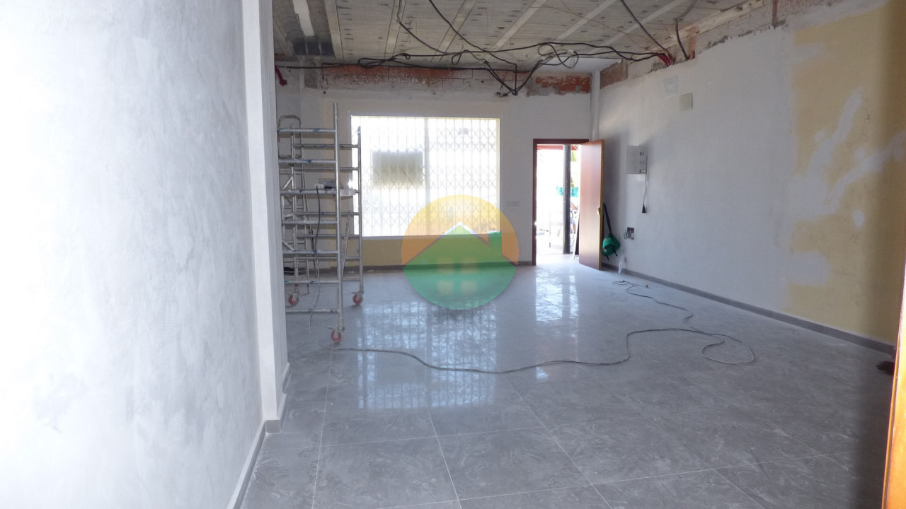 COM03 Commercial Property For Sale in Camposol Mercers
