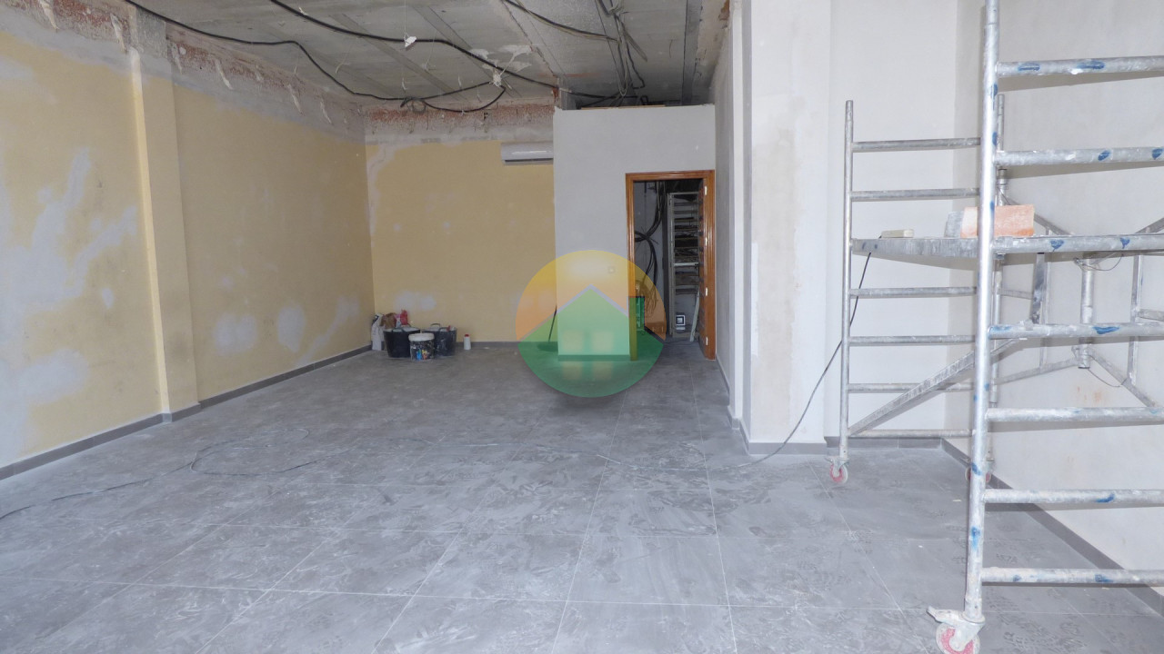 COM03 Commercial Property For Sale in Camposol Mercers