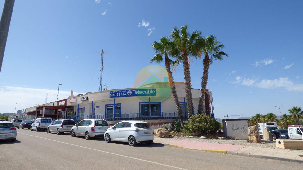 COM03 Commercieel vastgoed te koop in Camposol Mercers