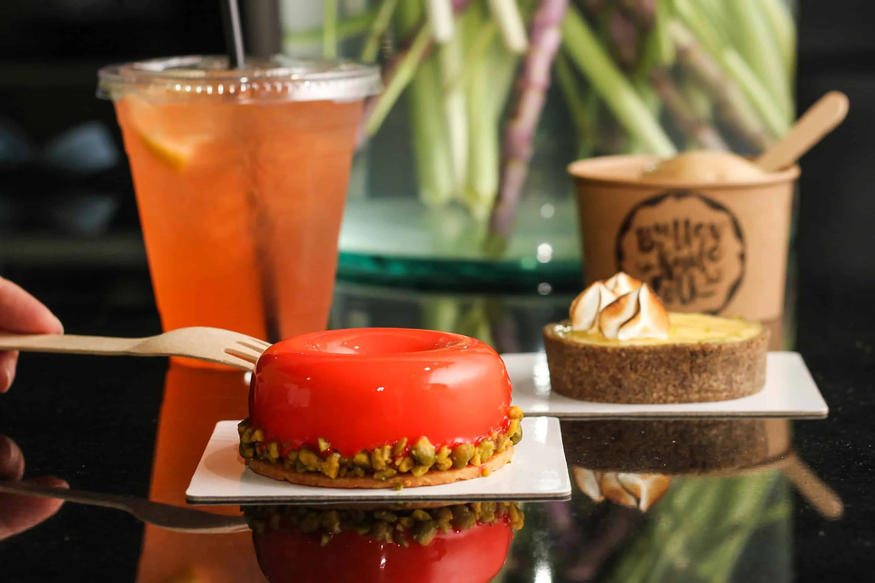 Butterknife Folk Enjoy Cakes & Gelato Along River Valley Road