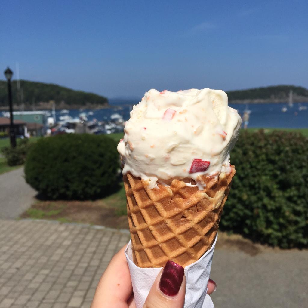 Only A True Mainer Will Appreciate The Lobster Ice Cream At This Unique
