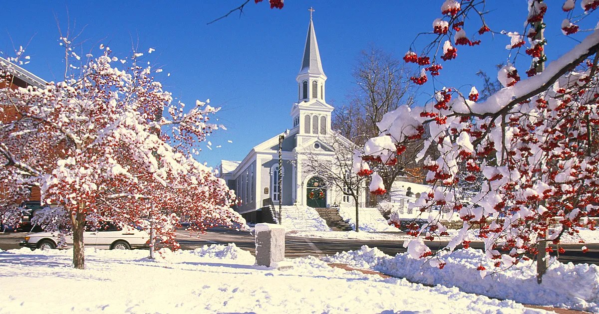 This Tiny Massachusetts Town Is The Grandest Winter Wonderland You’ll