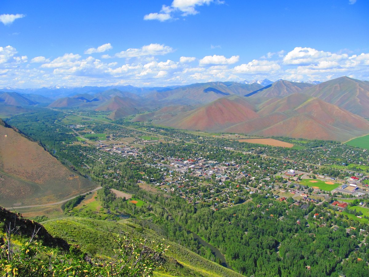 Hailey Idaho Despite Attacks Hailey Residents Stand By Bergdahl