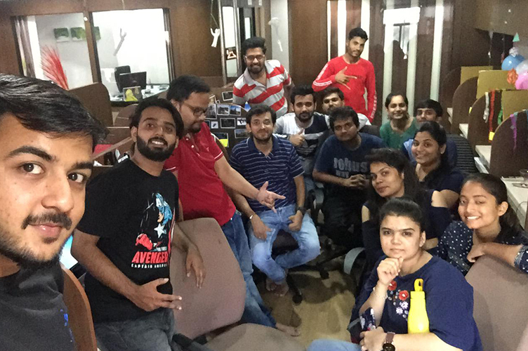 Work Desk Decoration Contest Event QL Tech