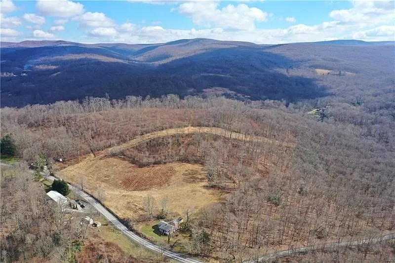20 acres. Great getaway. Circa 1900, 115,000 Adorable Living Spaces