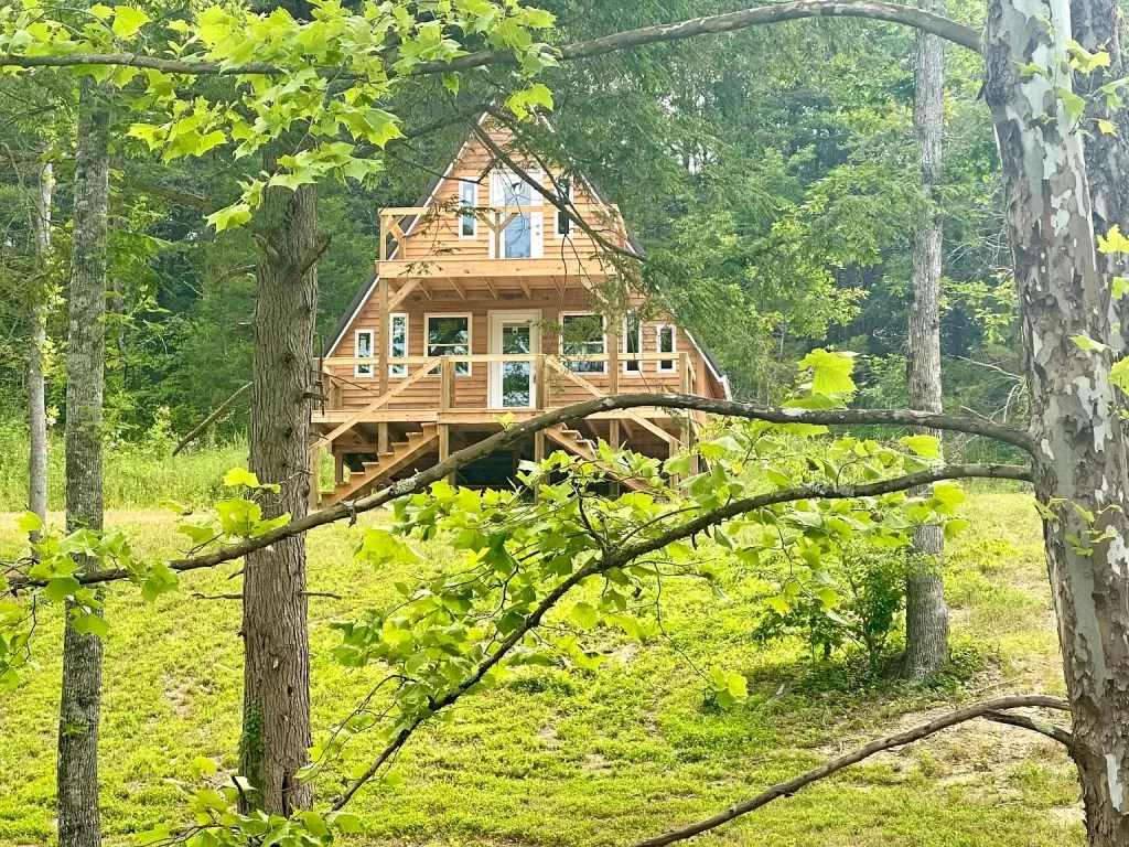 AFrame Cabin Home in McKee, Kentucky (109,000, 5.32 Acres