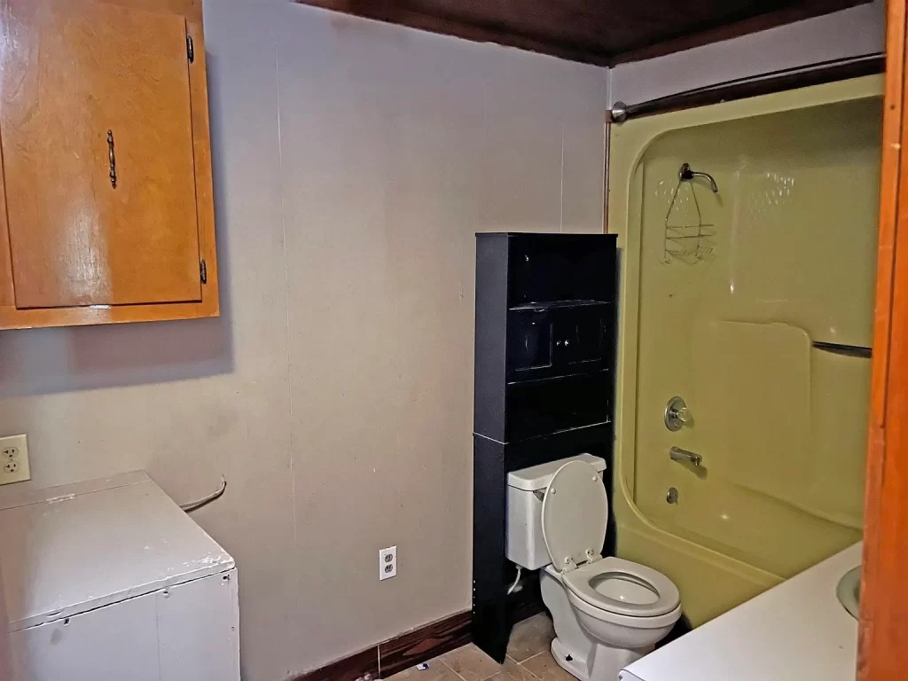 5 Acres. Investment Opportunity with Rental Potential. 139,900