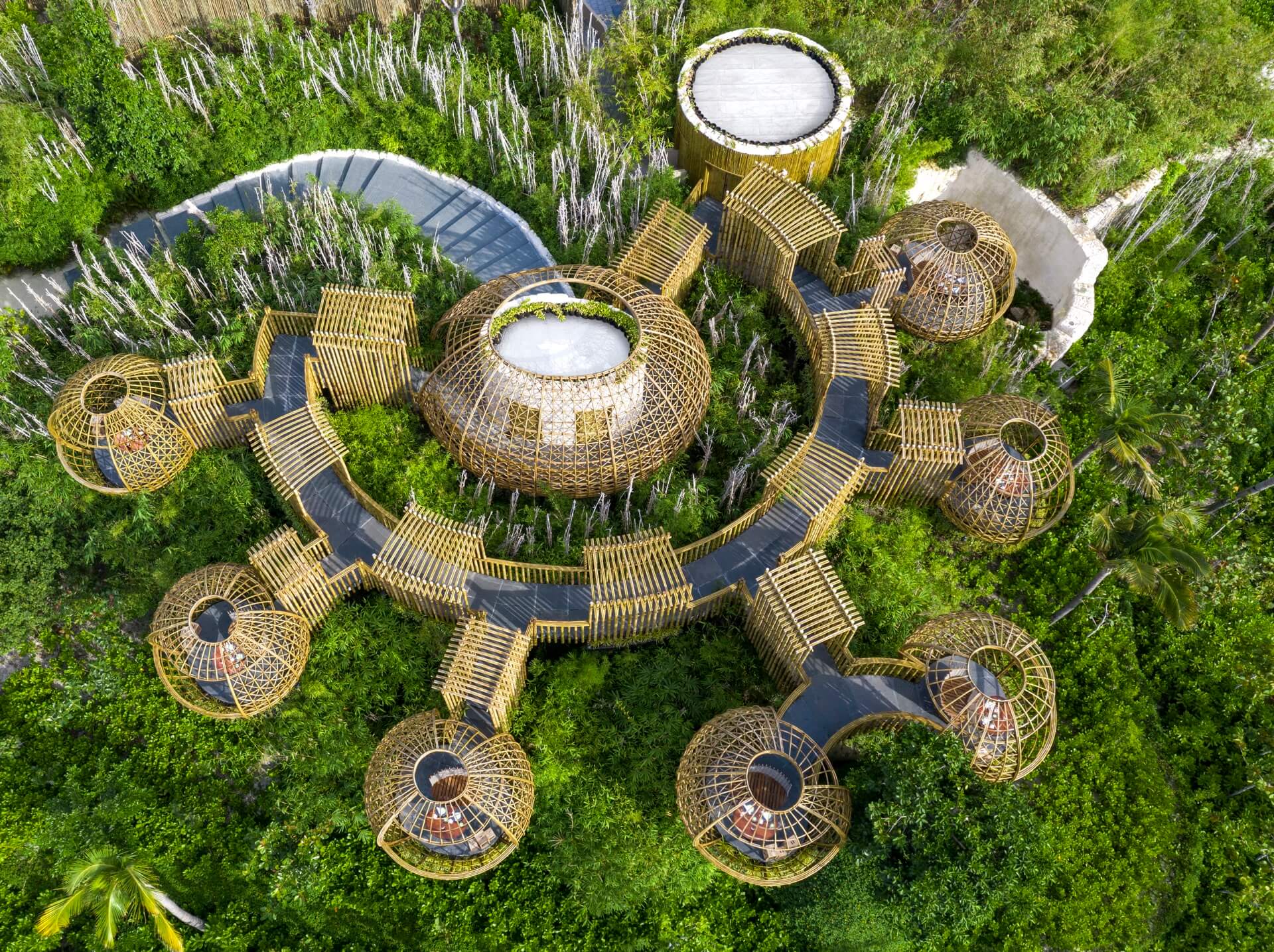 Waldorf Astoria Maldives Ithaafushi Renowned Restaurants