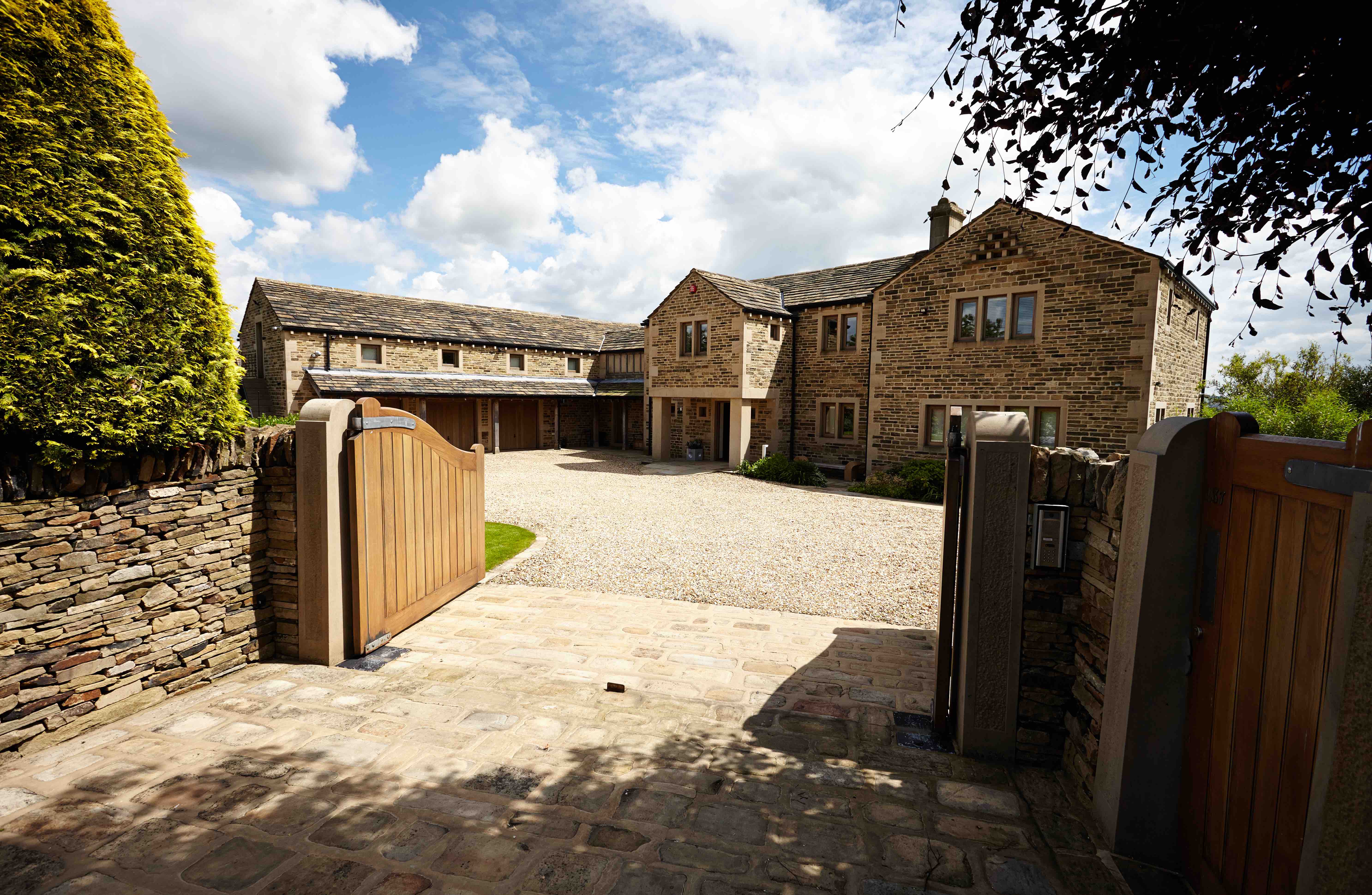 NEW BUILD, West Yorkshire A+DP Architecture+Design