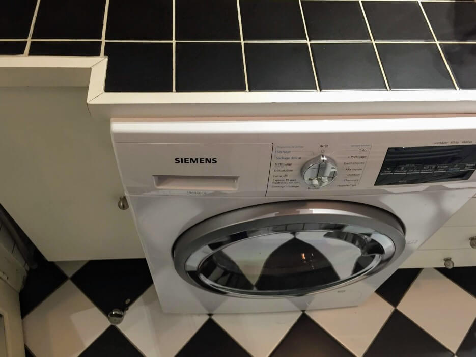 Get Used to It—Life is Different in France Adrian Leeds Group